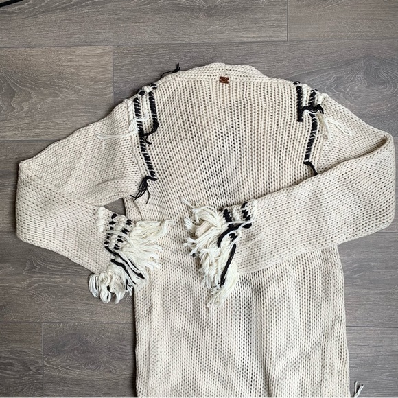 For Love and Lemons Knitz Denver Cardigan Sweater Chunky Knit Fringe Ivory - Picture 11 of 16